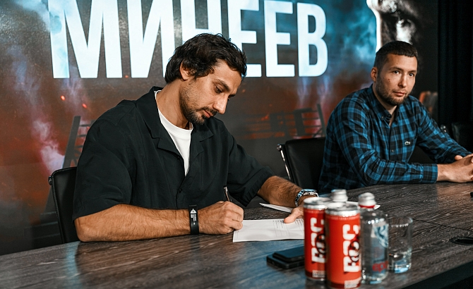 Камил Гаджиев и Николай Клименко подписали соглашение на проведение серии поединков между Штырковым и Минеевым